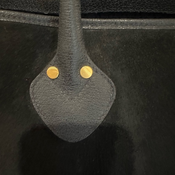 GUCCI VINTAGE Suede Handbag w/COA and Dustbag! - Picture 3 of 15